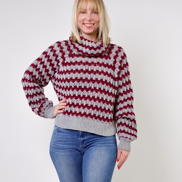 John & Jenn REVOLVE cropped chunky knit cowl neck sweater, gray burgundy  XS - Picture 2 of 8
